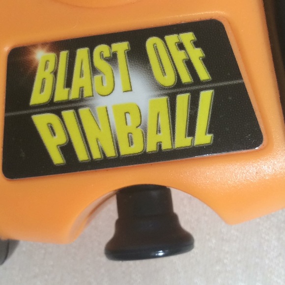 Radio Shack Blast Off Pinball handheld electronic game - Picture 4 of 8